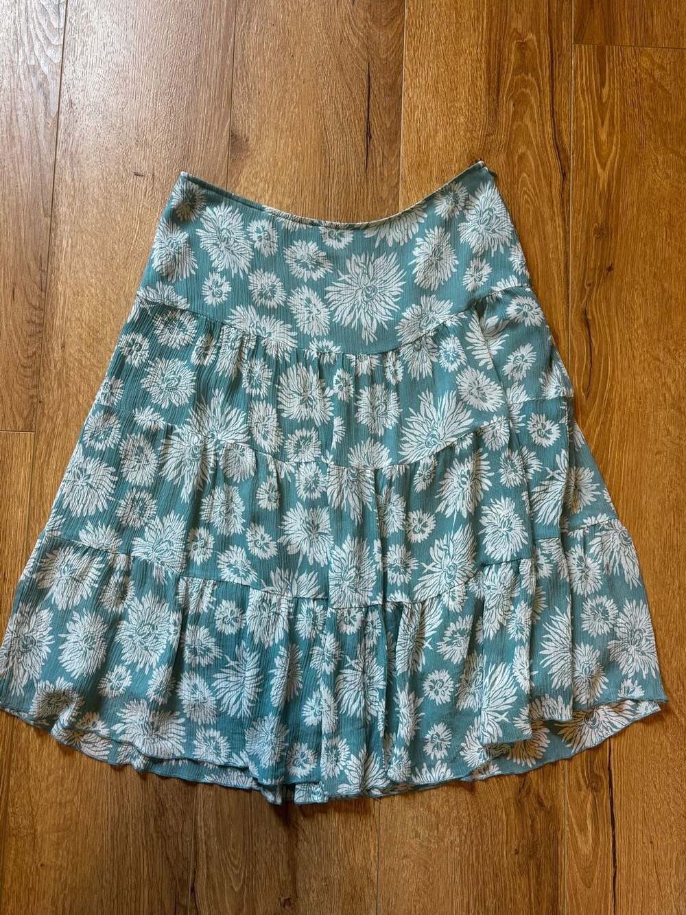Sundance 100% Silk Teal Chrysanthemum Floral Tiered Mini Skirt
